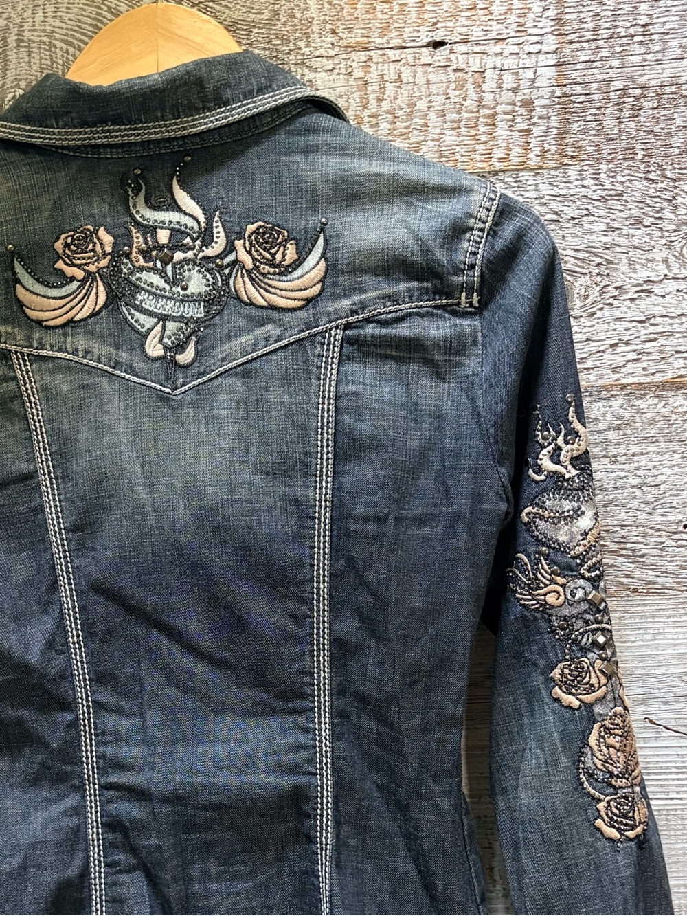 GUESS Premium | Y2K Embroidered Western Denim Pearl Snap Shirt - Women's S